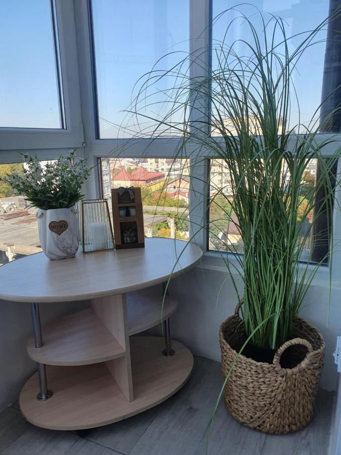 True In The City Center Ивано-Франкивск Екстериор снимка