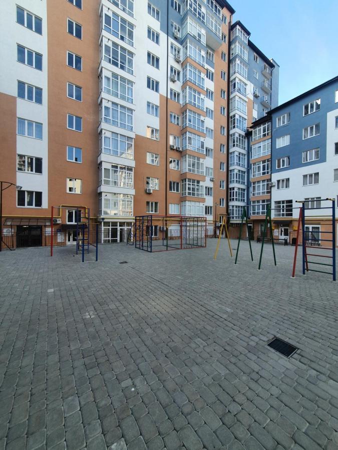 True In The City Center Ивано-Франкивск Екстериор снимка